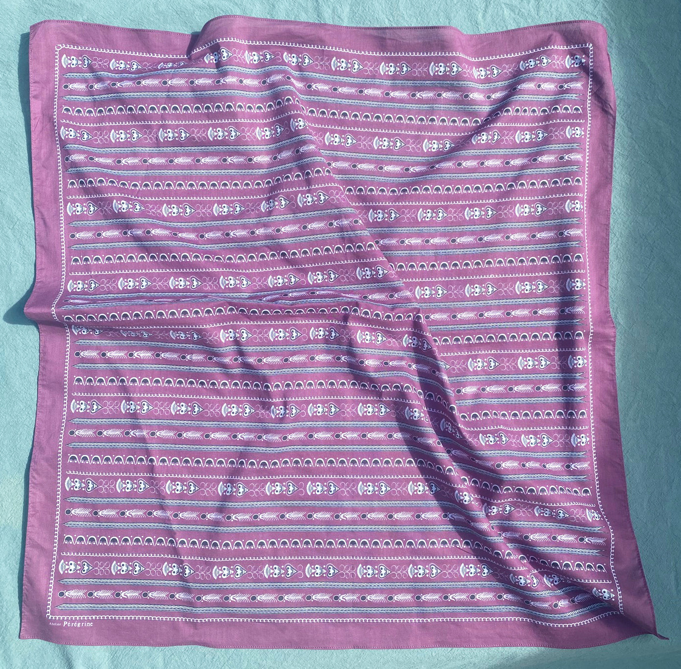 FOULARD BRETON BRODERIES LIGNES RAISIN