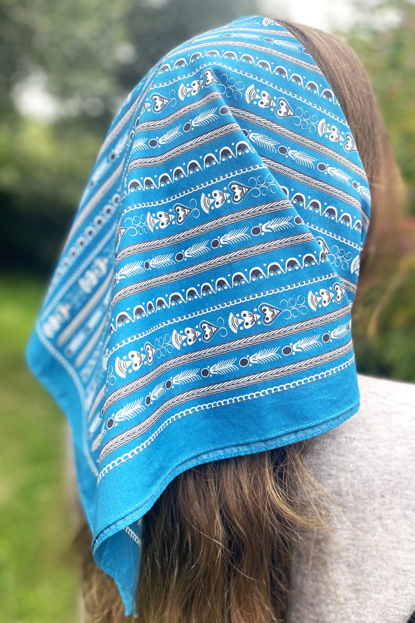 FOULARD BRETON BRODERIES LIGNES DENIM