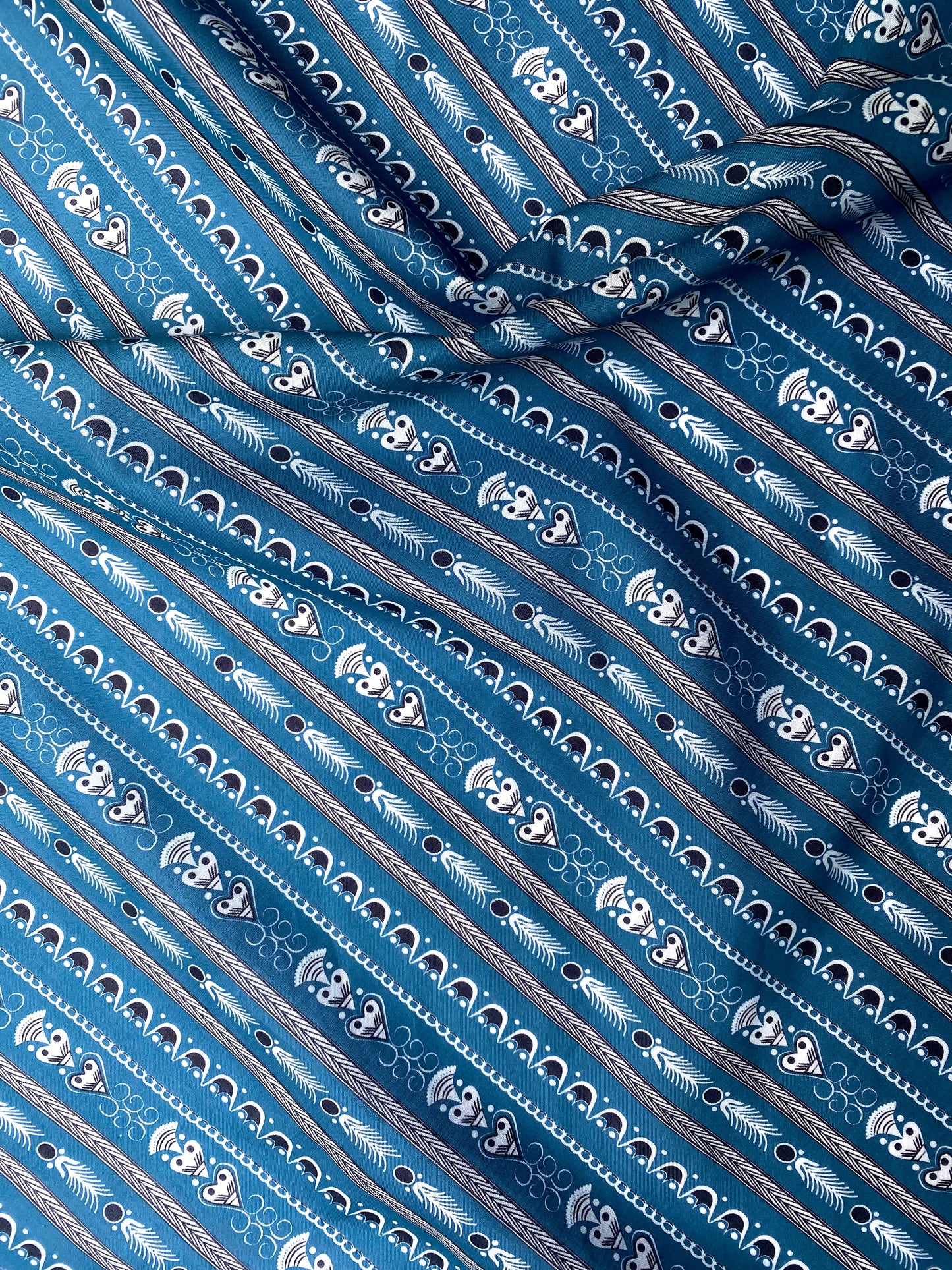 FOULARD BRETON BRODERIES LIGNES DENIM