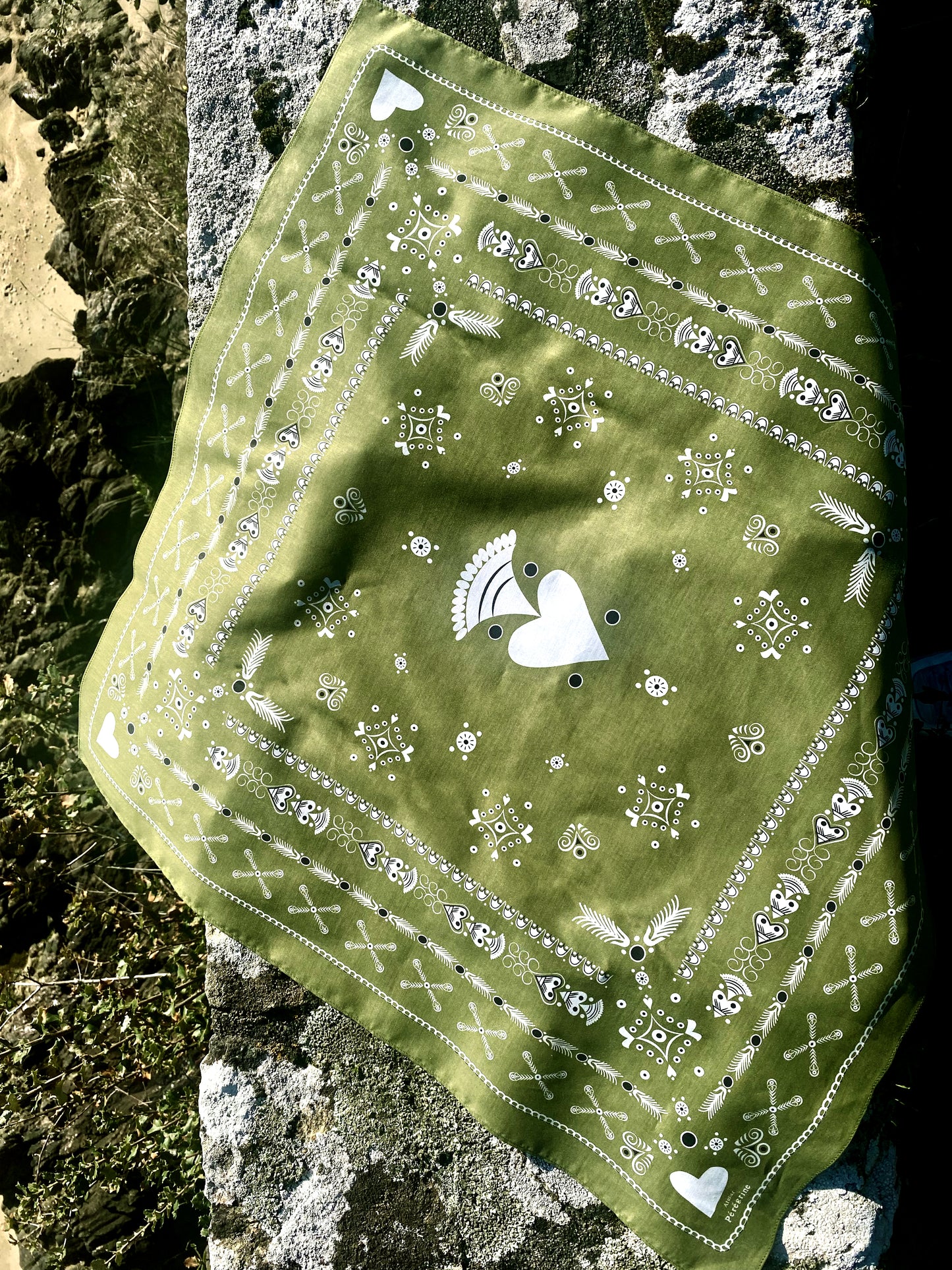 BANDANA BRETON KAKI EN COTON BIO - MOTIF BRODERIES BRETONNES (MOUSSE)
