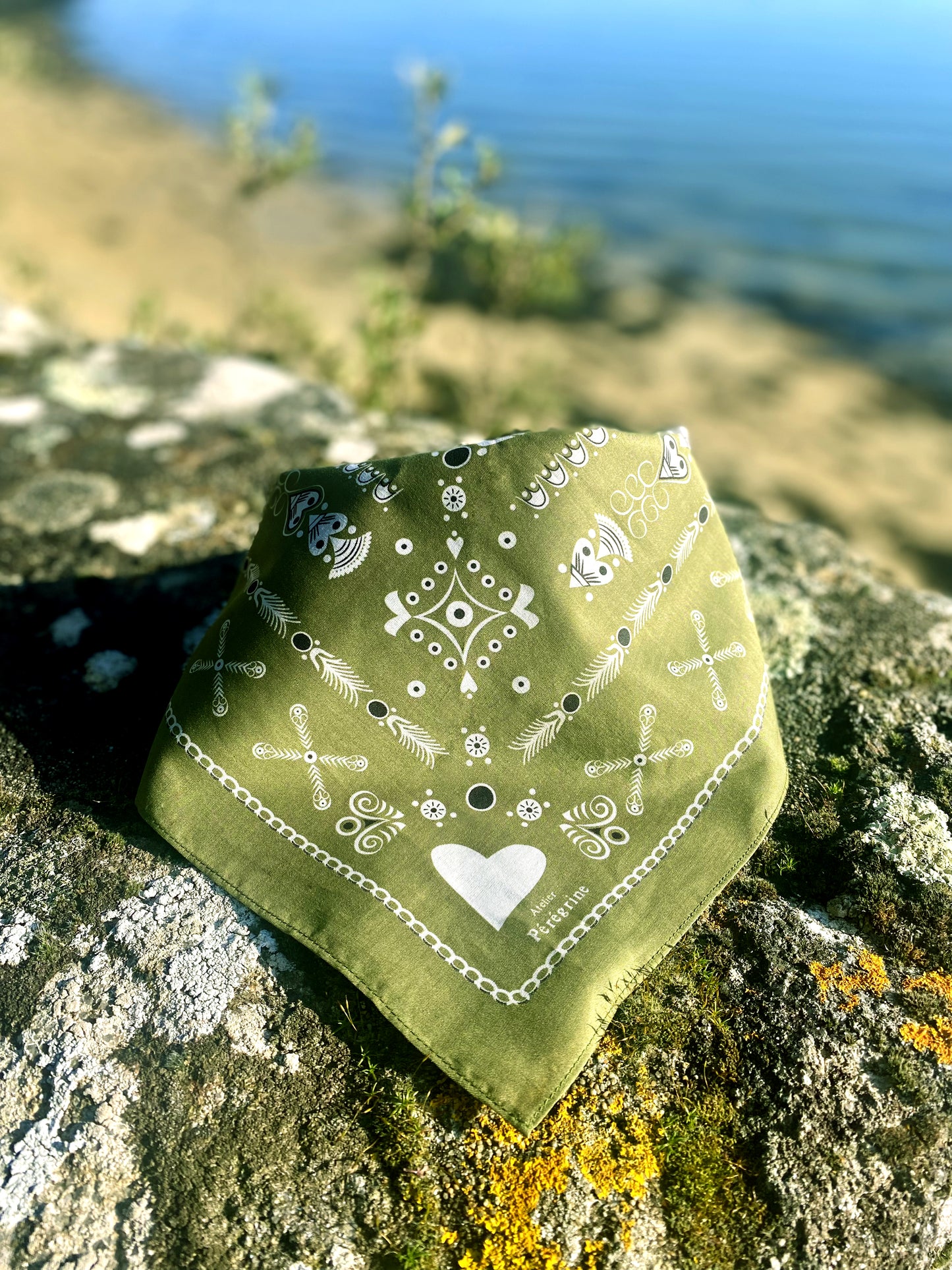 BANDANA BRETON KAKI EN COTON BIO - MOTIF BRODERIES BRETONNES (MOUSSE)