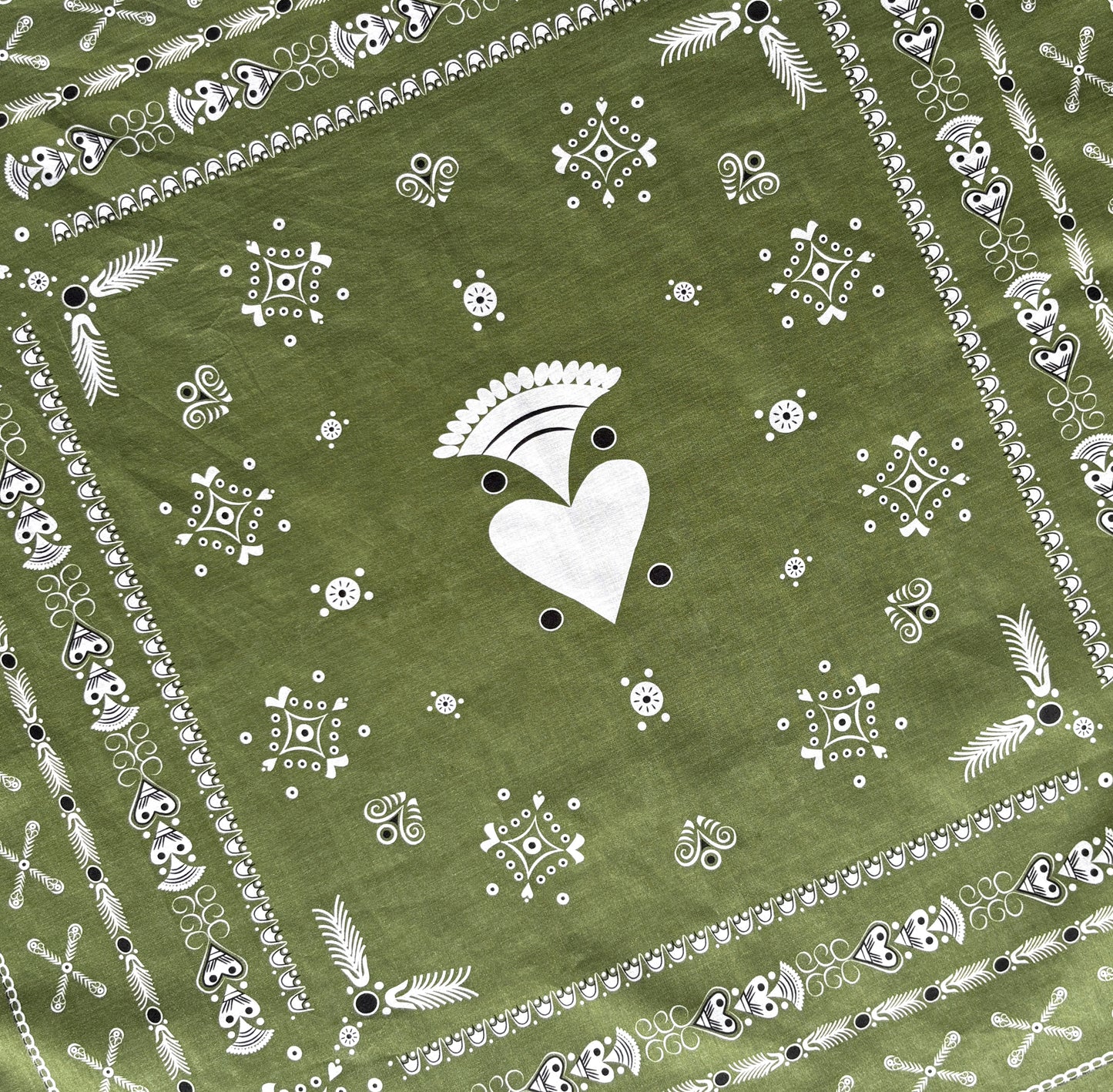 BANDANA BRETON KAKI EN COTON BIO - MOTIF BRODERIES BRETONNES (MOUSSE)