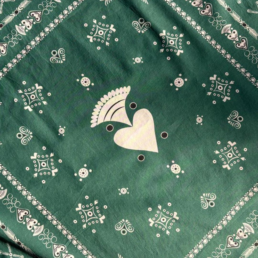 BANDANA BRETON VERT FORÊT EN COTON BIO - MOTIF BRODERIES BRETONNES