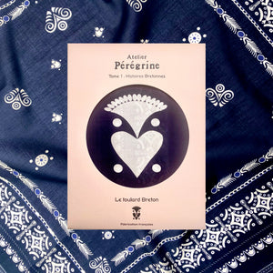 BANDANA BRETON BLEU ENCRE EN COTON BIO - MOTIF BRODERIE BRETONNE